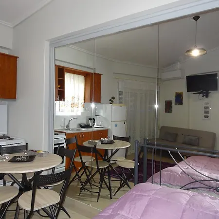 Modern Studio Between The Beach And Square Apartment *