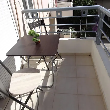 Modern Studio Between The Beach And Square Apartman Kalamáta